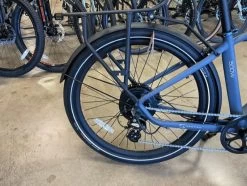 Serfas Dash E-Bike 500W Step Over Charcoal -Bicycle Shop 32sqvJDa5z2MryPhCFK06paMM