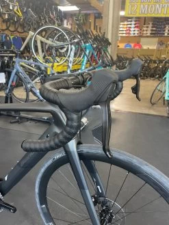 Bianchi Infinito Disc RIVAL ETAP AXS Black 2022 -Bicycle Shop 3F1xlhh88ExjRJh4u4bpeIltI