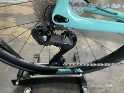 Bianchi Infinito Disc Ultegra Di2 12 Speed - Celeste/Dark Turquoise 2022 -Bicycle Shop FgVP9tiF1SQr BHGXKNqC08Xk