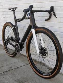 Scott Addict Gravel Tuned - 2022 -Bicycle Shop GW21TxX sA8R8nWXrCK4vuF M