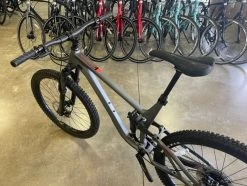 Fuji Auric 1.5 - 27.5 Shimano Deore 1 X 11 - Satin Hazy Silver 2022 -Bicycle Shop Lb9HnNopaKBg R2Zoz1Z8Wex8