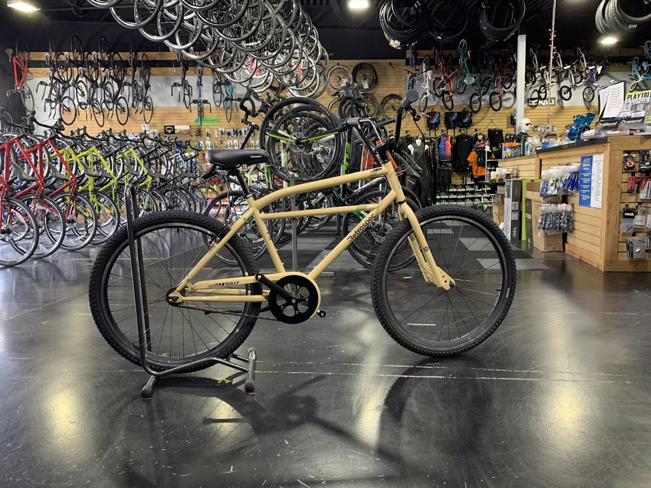 Retrospec Sully Klunker-Style Single-Speed Bike - Desert Sand 2022 1 Retrospec Sully Klunker-Style Single-Speed Bike - Desert Sand 2022