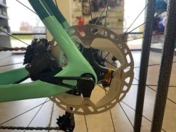 Bianchi Oltre XR 3 Ultegra Di2 Graphite Race/Celeste 2023 -Bicycle Shop RkdgfYanD1So6rS2RKXKY3u8c