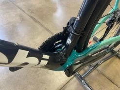 Bianchi Oltre XR 3 Ultegra Di2 Graphite Race/Celeste 2023 -Bicycle Shop VA7PqdGShPWPz4bQB1vUHHVQM
