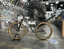 Scott Scale 940 Sram NX - Granite Black 2022 -Bicycle Shop drCU4TojwNtQVwUn5pje5ju 0