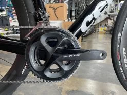 Cervelo Caledonia Disc Shimano 105 Zipp 303S - Gloss Black 2022 -Bicycle Shop hObL1PZKCqftKopp8PB0peBs