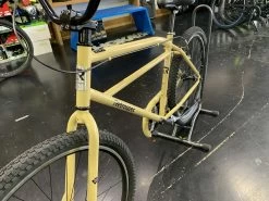 Retrospec Sully Klunker-Style Single-Speed Bike - Desert Sand 2022 16 Retrospec Sully Klunker-Style Single-Speed Bike - Desert Sand 2022 -Bicycle Shop jT5gxrY9FPsNpWwnHvyHVEVNA