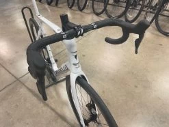 Pinarello Prince Disk Shimano Ultegra Di2 Most Ultrafast 40 Carbon Wheels - White -Bicycle Shop m5GfEjGhEKqklIy a 1YyqT3c