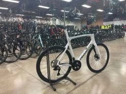 Pinarello Prince Disk Shimano Ultegra Di2 Most Ultrafast 40 Carbon Wheels - White -Bicycle Shop rygRQeOT xz2BCJzJ9yzHgPY8