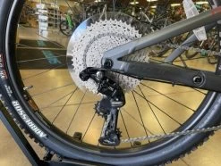 Fuji Auric 1.5 - 27.5 Shimano Deore 1 X 11 - Satin Hazy Silver 2022 -Bicycle Shop uma YfdTwjZNPdePdZV7yrIp0