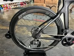 Pinarello Paris SRAM Rival AXS W/ Zipp 303S Wheelset - B.O.B 2022 -Bicycle Shop vp0meaxaLB flgQMCikTevlvg
